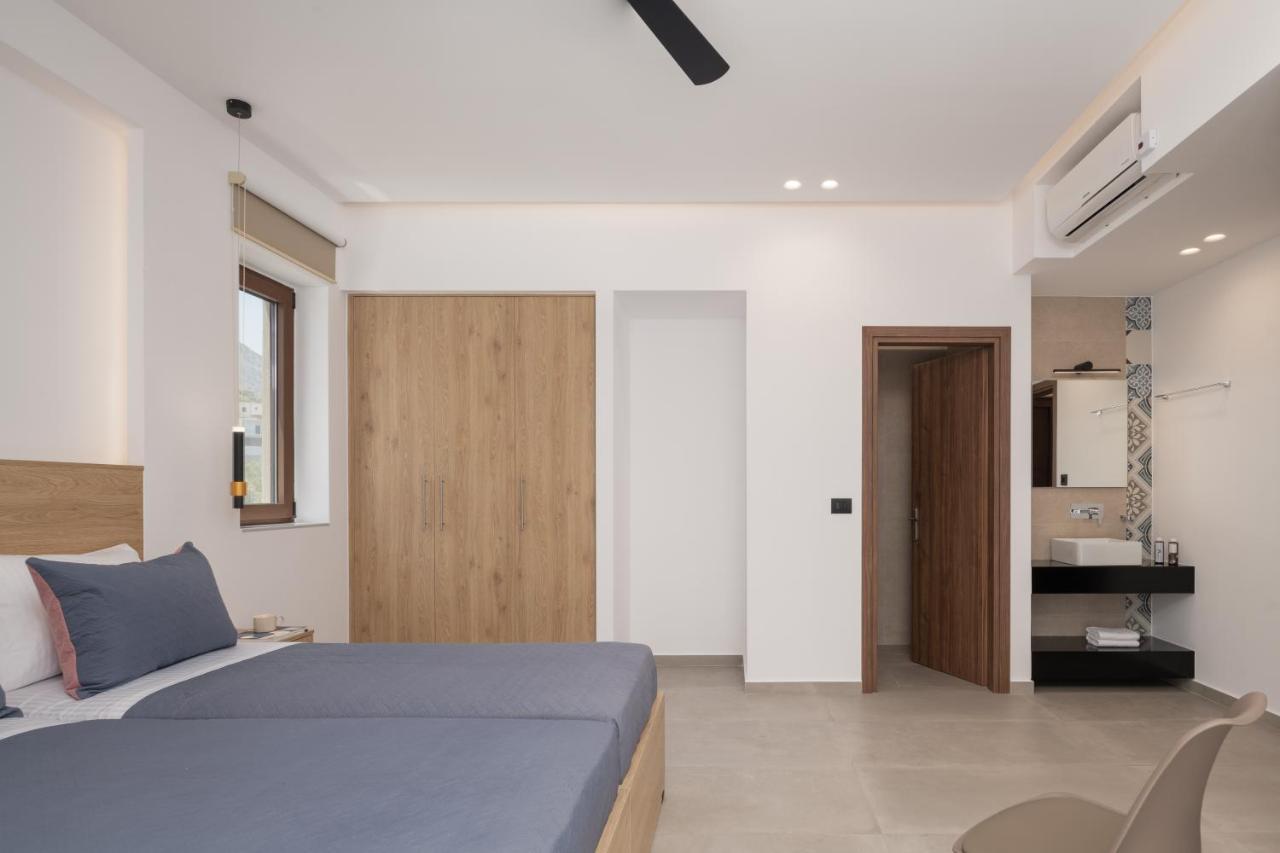 O-Cyanea Villa With Heated Pool Kournas Ngoại thất bức ảnh