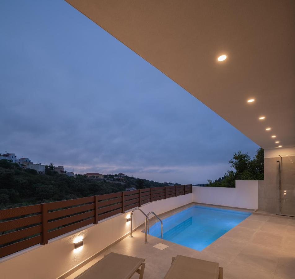 O-Cyanea Villa With Heated Pool Kournas Ngoại thất bức ảnh
