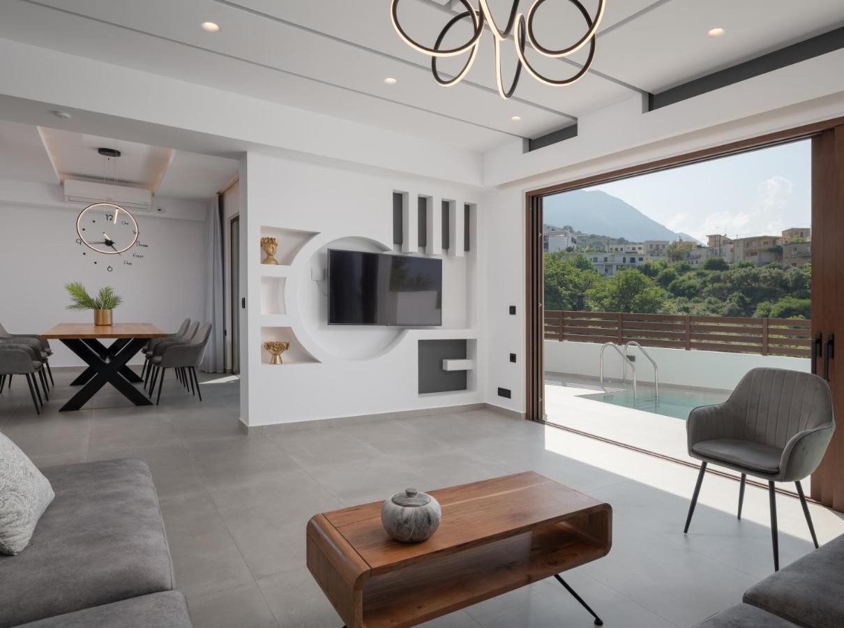O-Cyanea Villa With Heated Pool Kournas Ngoại thất bức ảnh