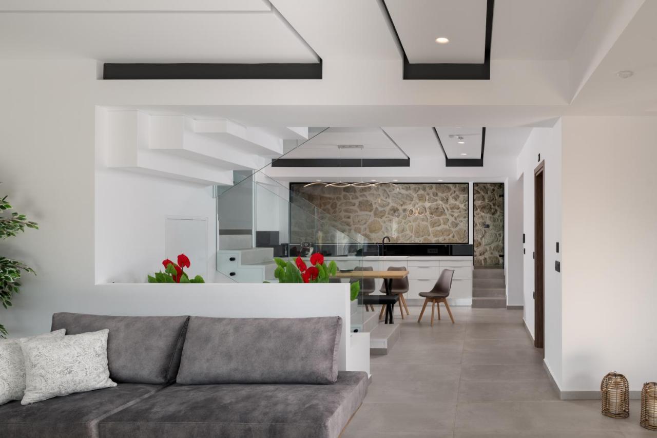 O-Cyanea Villa With Heated Pool Kournas Ngoại thất bức ảnh