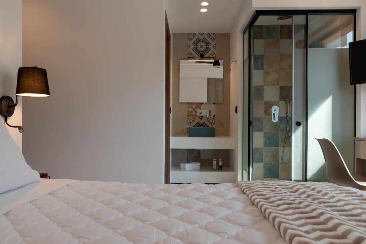 O-Cyanea Villa With Heated Pool Kournas Ngoại thất bức ảnh